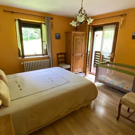 Chambres D'Hotes Des Cascades St-Nicolas Kruth Екстер'єр фото