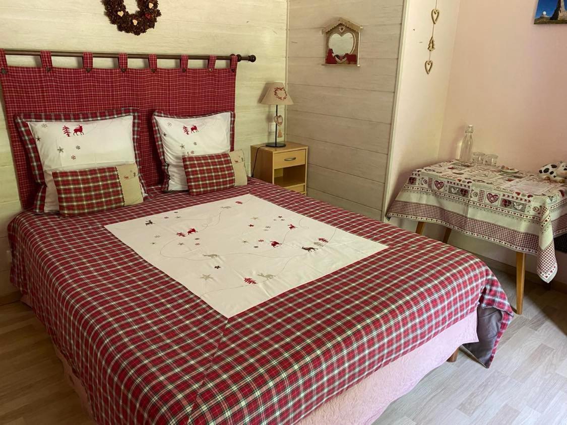 Chambres D'Hotes Des Cascades St-Nicolas Kruth Екстер'єр фото